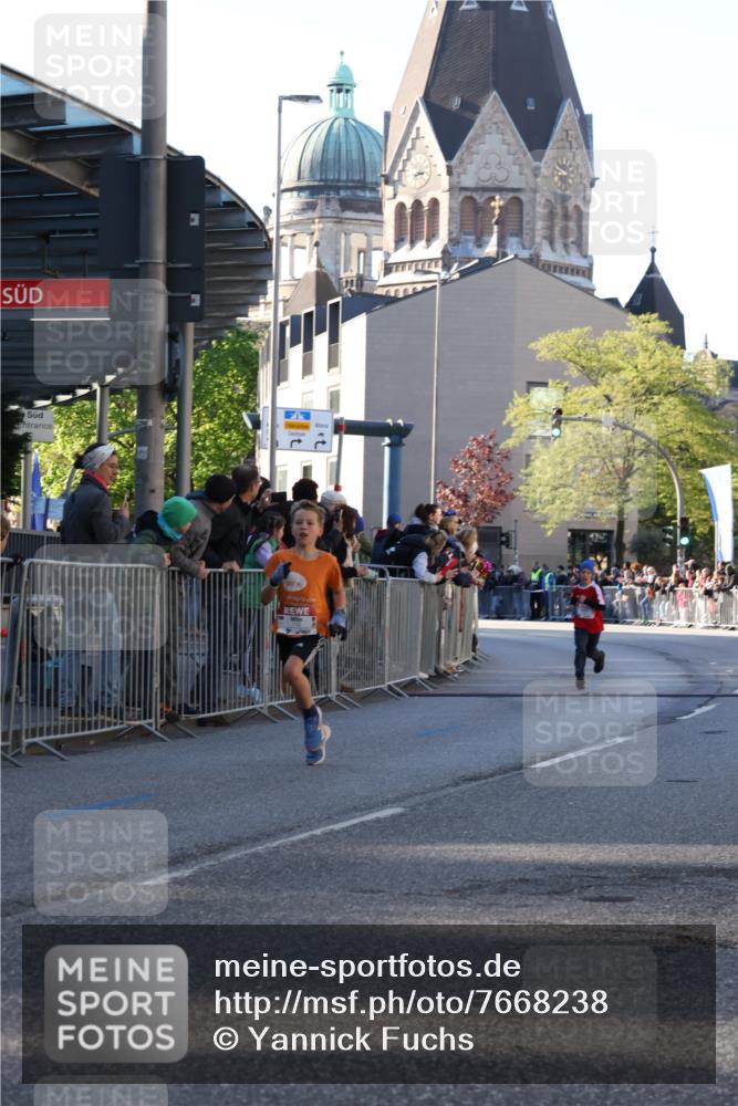 25.04.2025 - Das Zehntel Yannick Fuchs http://msf.ph/oto/7668238 26.04.2025 08:48:33 Ziel 1929, 2961, 3506, 3792 meine-sportfotos.de