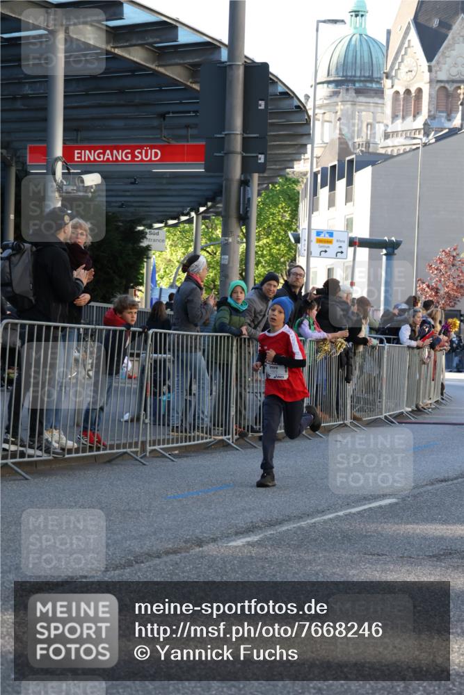25.04.2025 - Das Zehntel Yannick Fuchs http://msf.ph/oto/7668246 26.04.2025 08:48:36 Ziel 1754, 1929, 3506, 3792 meine-sportfotos.de