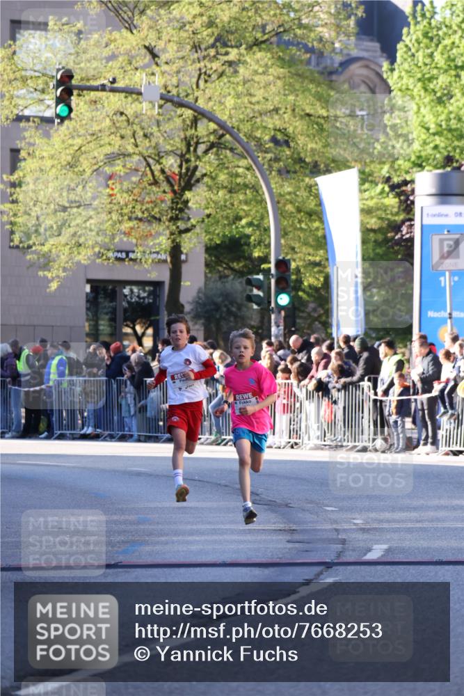 25.04.2025 - Das Zehntel Yannick Fuchs http://msf.ph/oto/7668253 26.04.2025 08:48:39 Ziel 1754, 1929, 3506, 3792 meine-sportfotos.de