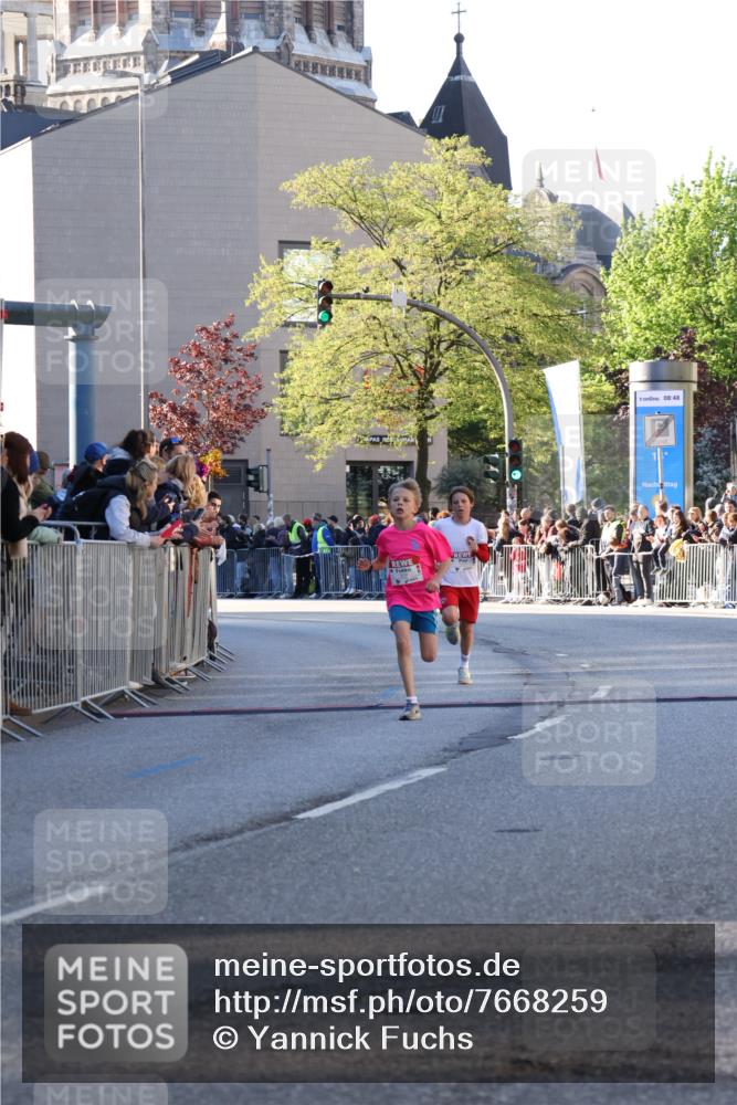 25.04.2025 - Das Zehntel Yannick Fuchs http://msf.ph/oto/7668259 26.04.2025 08:48:41 Ziel 1754, 1929, 3506 meine-sportfotos.de