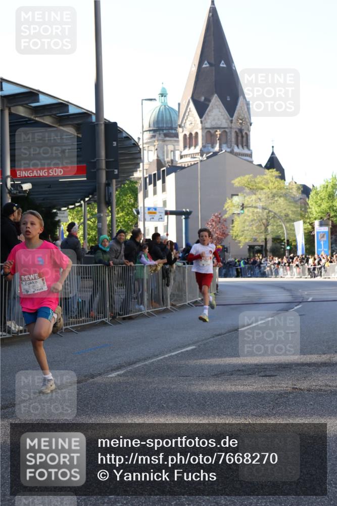 25.04.2025 - Das Zehntel Yannick Fuchs http://msf.ph/oto/7668270 26.04.2025 08:48:44 Ziel 1754, 3506 meine-sportfotos.de