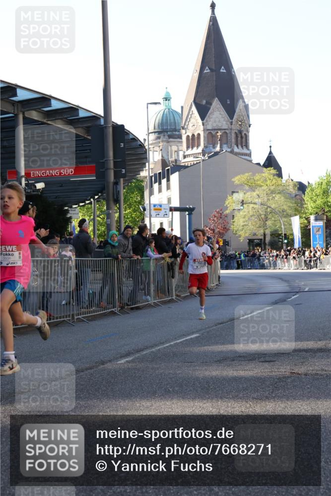 25.04.2025 - Das Zehntel Yannick Fuchs http://msf.ph/oto/7668271 26.04.2025 08:48:45 Ziel 1754, 3506 meine-sportfotos.de