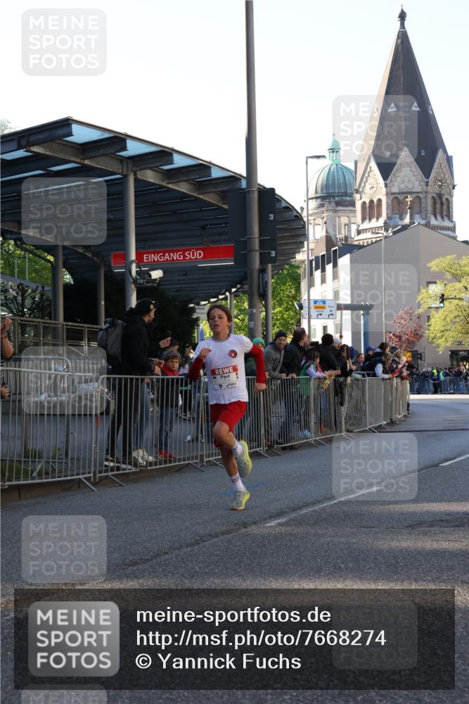 25.04.2025 - Das Zehntel Yannick Fuchs http://msf.ph/oto/7668274 26.04.2025 08:48:46 Ziel 1754, 3506 meine-sportfotos.de