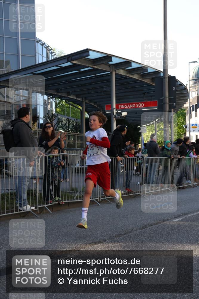 25.04.2025 - Das Zehntel Yannick Fuchs http://msf.ph/oto/7668277 26.04.2025 08:48:46 Ziel 1754, 3506 meine-sportfotos.de