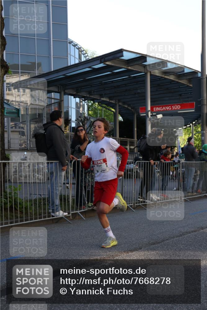 25.04.2025 - Das Zehntel Yannick Fuchs http://msf.ph/oto/7668278 26.04.2025 08:48:46 Ziel 1754, 3506 meine-sportfotos.de