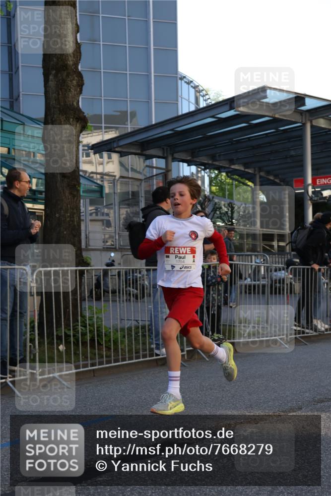 25.04.2025 - Das Zehntel Yannick Fuchs http://msf.ph/oto/7668279 26.04.2025 08:48:47 Ziel 1754, 3506, 3785 meine-sportfotos.de