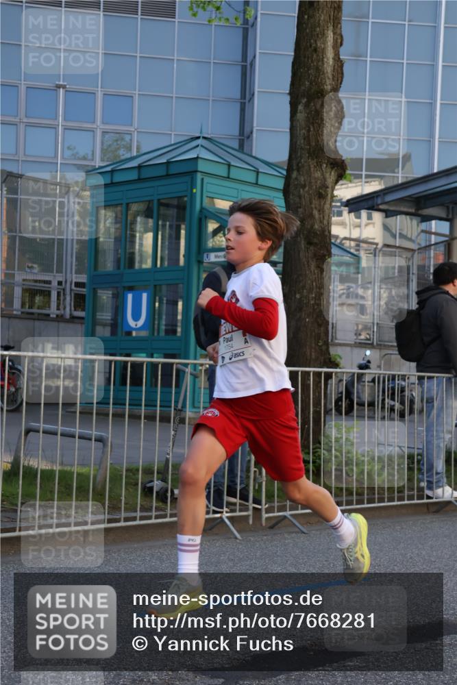 25.04.2025 - Das Zehntel Yannick Fuchs http://msf.ph/oto/7668281 26.04.2025 08:48:47 Ziel 1754, 3506, 3785 meine-sportfotos.de
