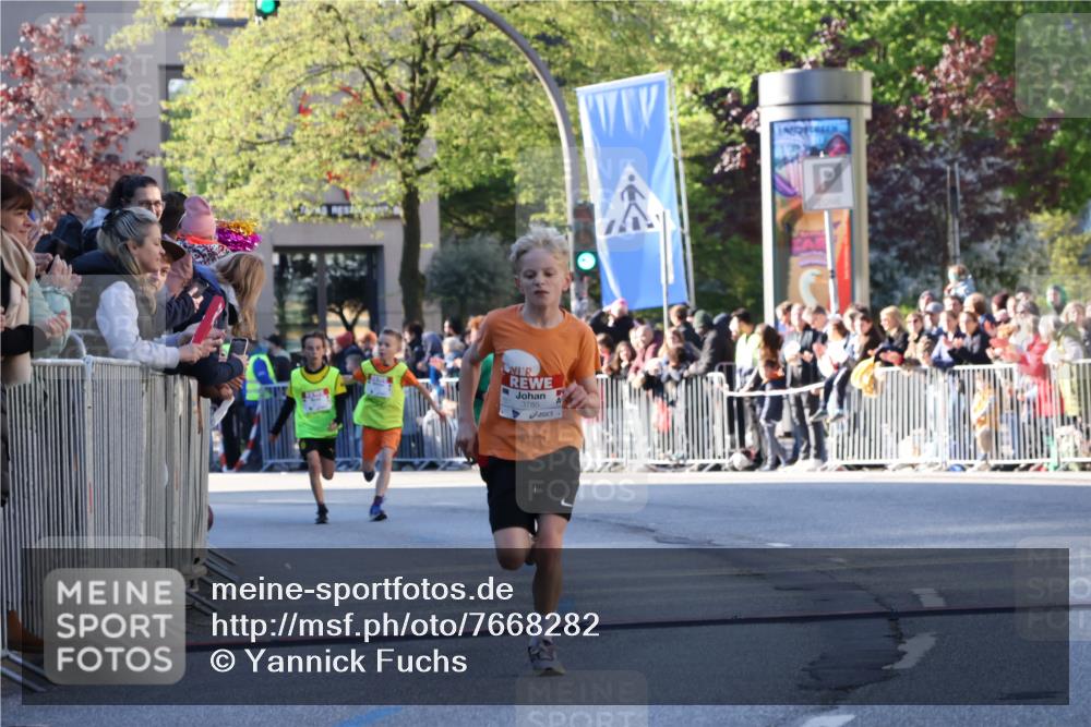 25.04.2025 - Das Zehntel Yannick Fuchs http://msf.ph/oto/7668282 26.04.2025 08:48:56 Ziel 1452, 2018, 3606, 3613, 3785 meine-sportfotos.de