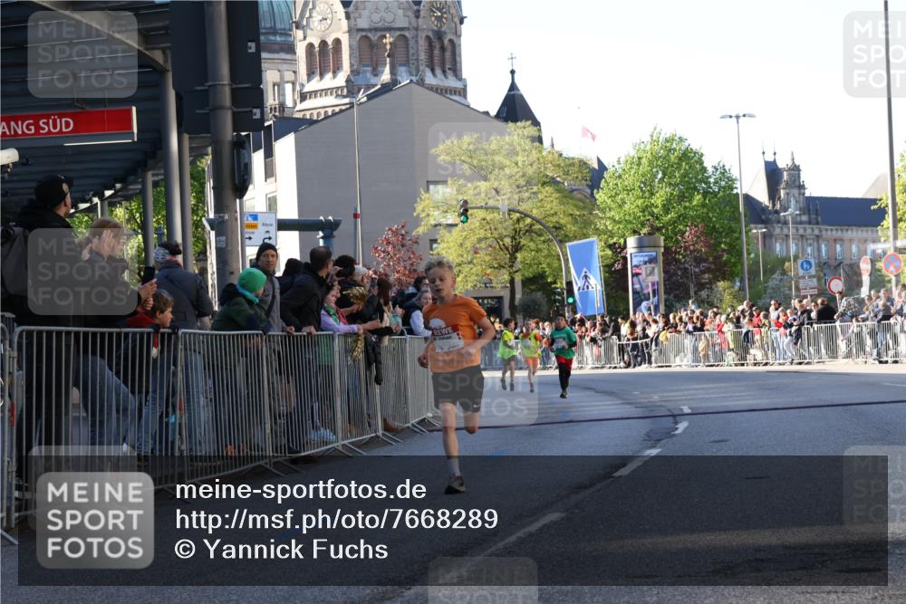 25.04.2025 - Das Zehntel Yannick Fuchs http://msf.ph/oto/7668289 26.04.2025 08:48:58 Ziel 1452, 2018, 3606, 3613, 3785 meine-sportfotos.de