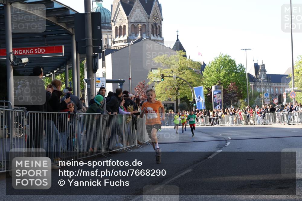25.04.2025 - Das Zehntel Yannick Fuchs http://msf.ph/oto/7668290 26.04.2025 08:48:58 Ziel 1452, 2018, 3606, 3613, 3785 meine-sportfotos.de