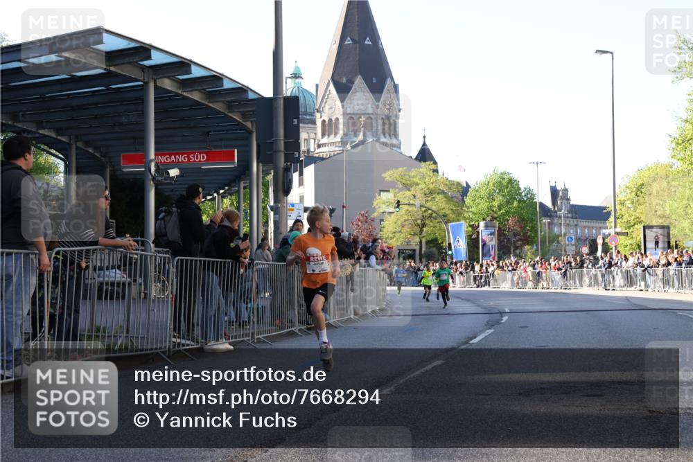 25.04.2025 - Das Zehntel Yannick Fuchs http://msf.ph/oto/7668294 26.04.2025 08:48:59 Ziel 1452, 2018, 3606, 3613, 3785 meine-sportfotos.de