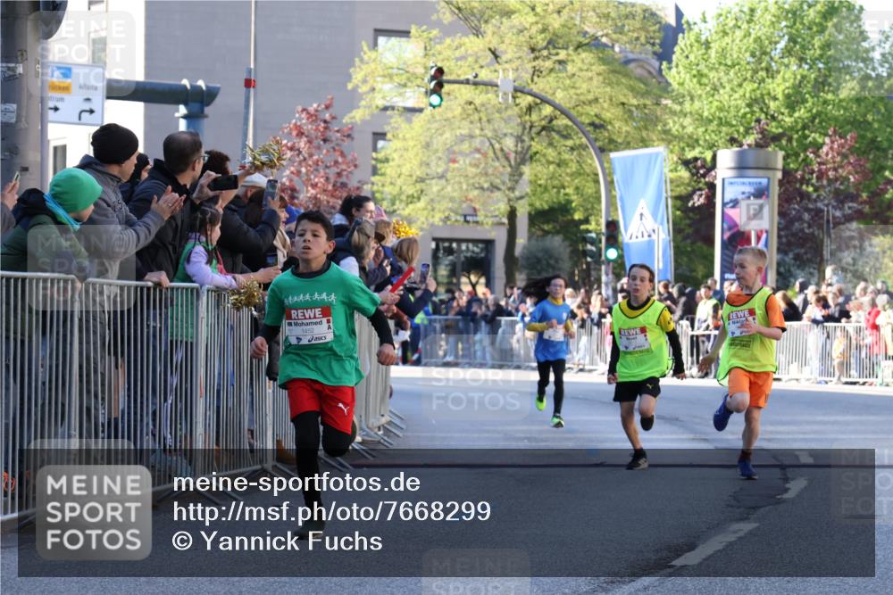 25.04.2025 - Das Zehntel Yannick Fuchs http://msf.ph/oto/7668299 26.04.2025 08:49:02 Ziel 1452, 2018, 2513, 3488, 3606, 3613, 3785 meine-sportfotos.de