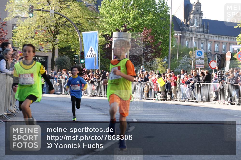 25.04.2025 - Das Zehntel Yannick Fuchs http://msf.ph/oto/7668306 26.04.2025 08:49:04 Ziel 1452, 2018, 2021, 2377, 2513, 2696, 3488, 3606, 3613, 3785 meine-sportfotos.de