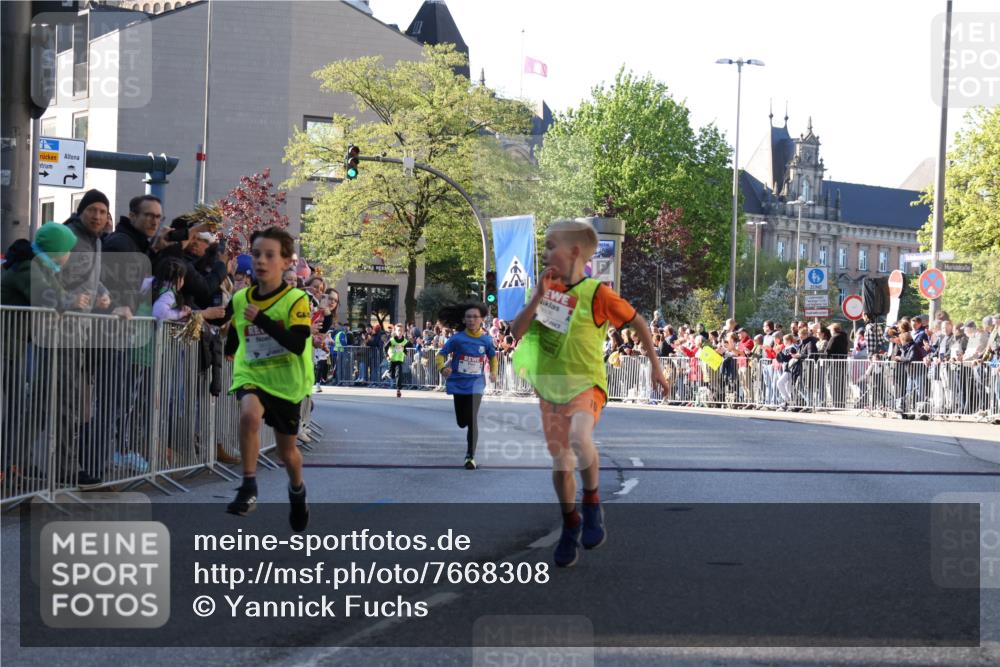 25.04.2025 - Das Zehntel Yannick Fuchs http://msf.ph/oto/7668308 26.04.2025 08:49:04 Ziel 1452, 2018, 2021, 2377, 2513, 2696, 3488, 3606, 3613, 3785 meine-sportfotos.de