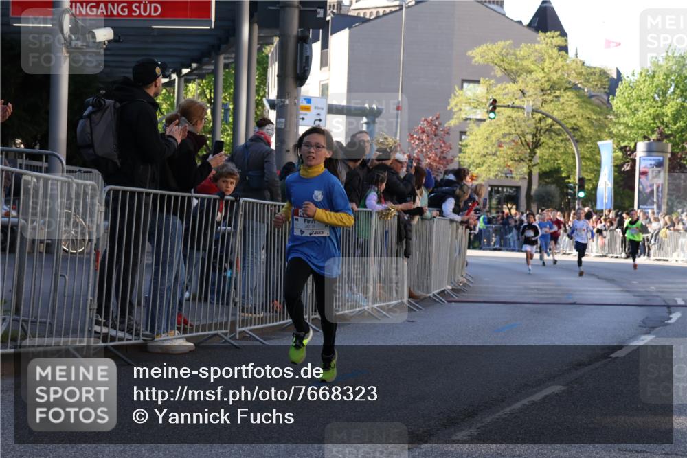 25.04.2025 - Das Zehntel Yannick Fuchs http://msf.ph/oto/7668323 26.04.2025 08:49:07 Ziel 1116, 1452, 1945, 2018, 2021, 2377, 2513, 2696, 3488, 3606, 3613 meine-sportfotos.de