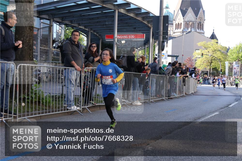 25.04.2025 - Das Zehntel Yannick Fuchs http://msf.ph/oto/7668328 26.04.2025 08:49:08 Ziel 1116, 1452, 1537, 1945, 2018, 2021, 2377, 2513, 2696, 3488, 3606, 3613 meine-sportfotos.de