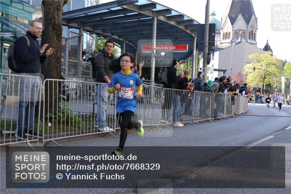 25.04.2025 - Das Zehntel Yannick Fuchs http://msf.ph/oto/7668329 26.04.2025 08:49:08 Ziel 1116, 1452, 1537, 1945, 2018, 2021, 2377, 2513, 2696, 3488, 3606, 3613 meine-sportfotos.de