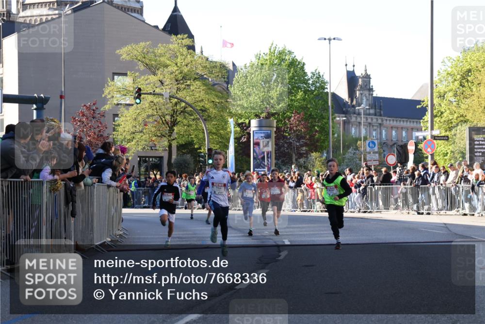 25.04.2025 - Das Zehntel Yannick Fuchs http://msf.ph/oto/7668336 26.04.2025 08:49:11 Ziel 1116, 1537, 1945, 2018, 2021, 2377, 2513, 2696, 3488 meine-sportfotos.de
