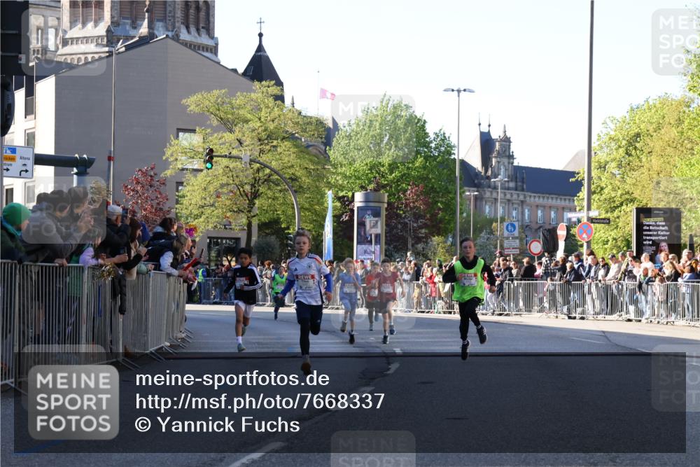 25.04.2025 - Das Zehntel Yannick Fuchs http://msf.ph/oto/7668337 26.04.2025 08:49:11 Ziel 1116, 1537, 1945, 2018, 2021, 2377, 2513, 2696, 3488 meine-sportfotos.de