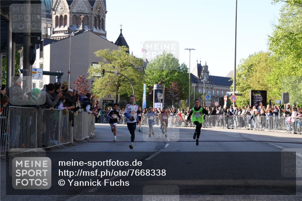25.04.2025 - Das Zehntel Yannick Fuchs http://msf.ph/oto/7668338 26.04.2025 08:49:12 Ziel 1116, 1537, 1945, 2018, 2021, 2377, 2513, 2696, 3488 meine-sportfotos.de