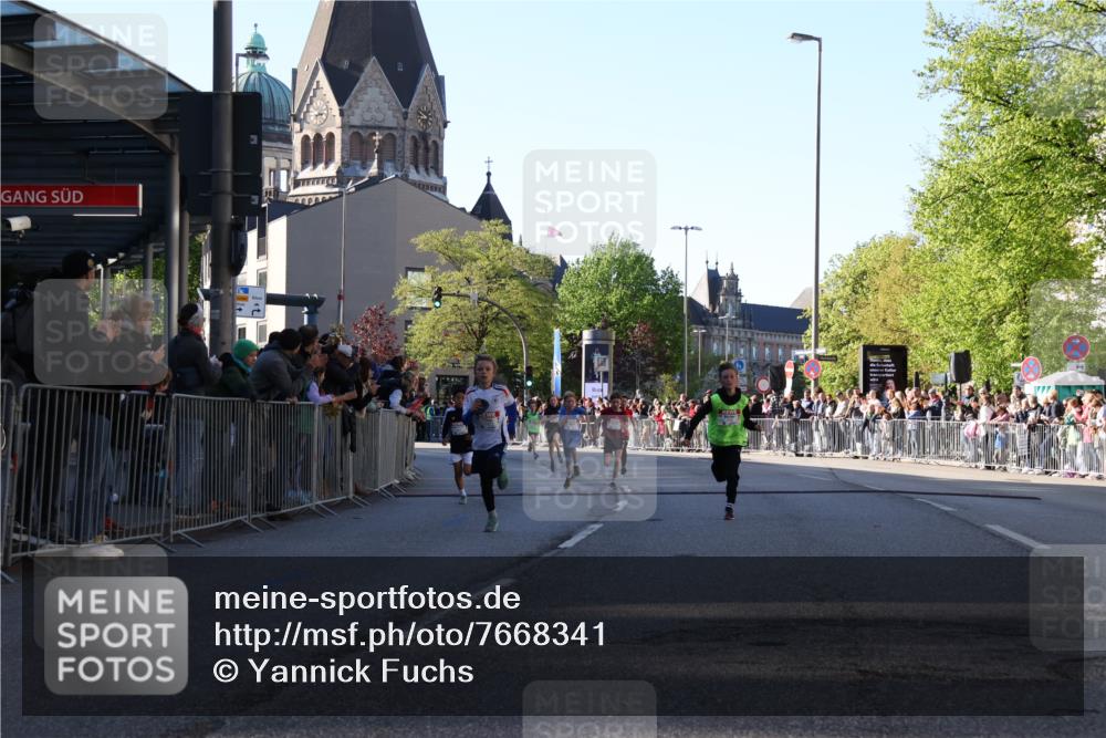 25.04.2025 - Das Zehntel Yannick Fuchs http://msf.ph/oto/7668341 26.04.2025 08:49:12 Ziel 1116, 1537, 1945, 2018, 2021, 2377, 2513, 2696, 3488 meine-sportfotos.de