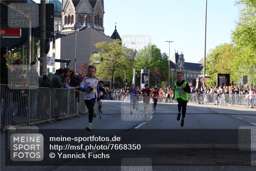 25.04.2025 - Das Zehntel Yannick Fuchs http://msf.ph/oto/7668350 26.04.2025 08:49:13 Ziel 1116, 1537, 1945, 2018, 2021, 2377, 2513, 2696, 3488 meine-sportfotos.de