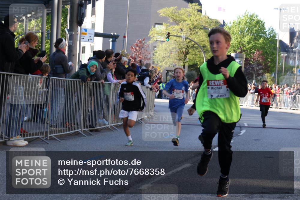 25.04.2025 - Das Zehntel Yannick Fuchs http://msf.ph/oto/7668358 26.04.2025 08:49:14 Ziel 1116, 1537, 1945, 2021, 2377, 2513, 2696, 3488 meine-sportfotos.de