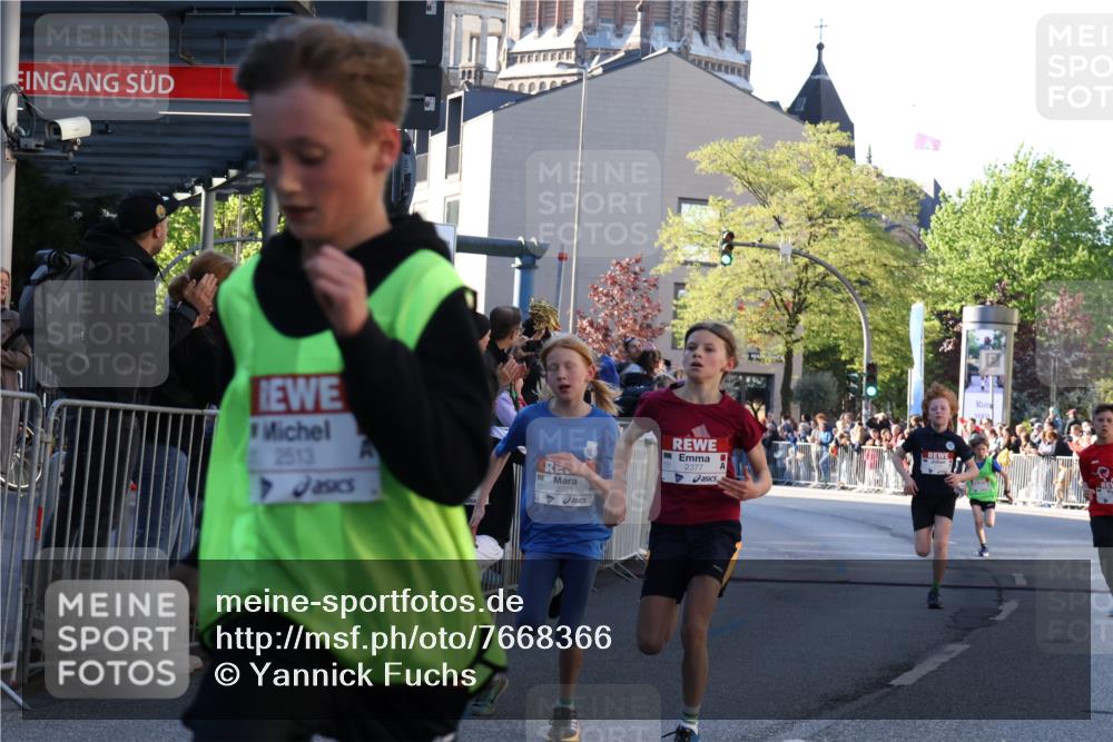 25.04.2025 - Das Zehntel Yannick Fuchs http://msf.ph/oto/7668366 26.04.2025 08:49:15 Ziel 1116, 1537, 1945, 2021, 2377, 2513, 2696, 3488 meine-sportfotos.de