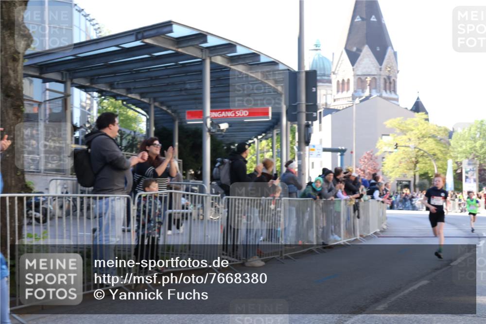 25.04.2025 - Das Zehntel Yannick Fuchs http://msf.ph/oto/7668380 26.04.2025 08:49:16 Ziel 1116, 1537, 1945, 2021, 2377, 2513, 2696, 3488 meine-sportfotos.de