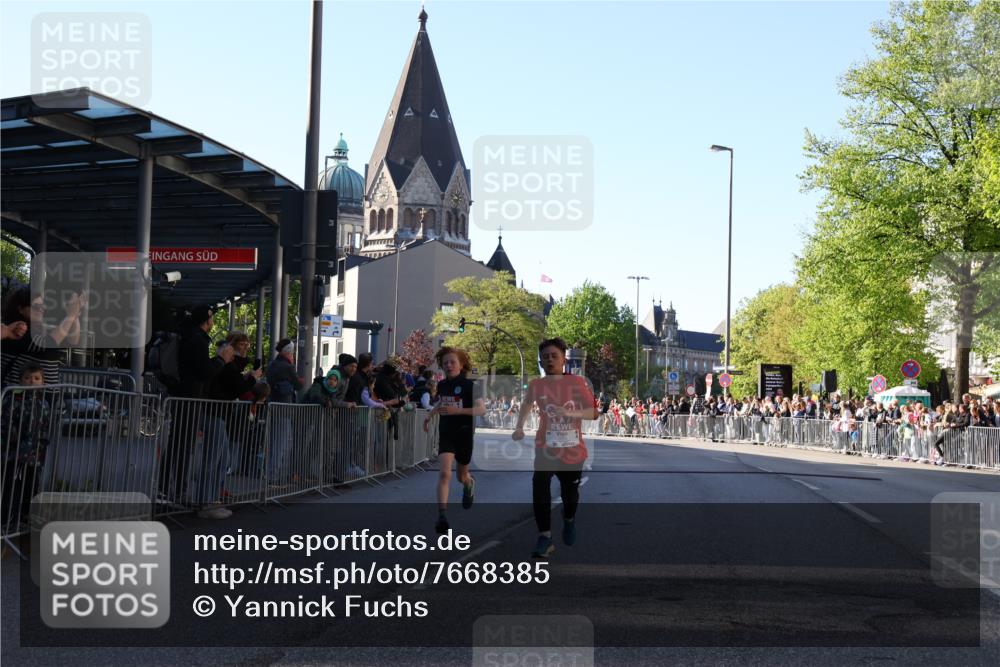 25.04.2025 - Das Zehntel Yannick Fuchs http://msf.ph/oto/7668385 26.04.2025 08:49:17 Ziel 1116, 1537, 1945, 2021, 2377, 2383, 2513, 2696, 3488 meine-sportfotos.de
