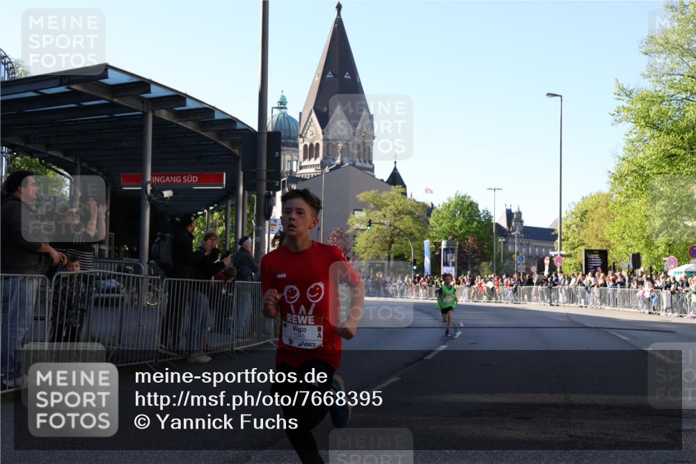 25.04.2025 - Das Zehntel Yannick Fuchs http://msf.ph/oto/7668395 26.04.2025 08:49:18 Ziel 1116, 1537, 1945, 2021, 2377, 2383, 2513, 2696, 2995, 3488 meine-sportfotos.de