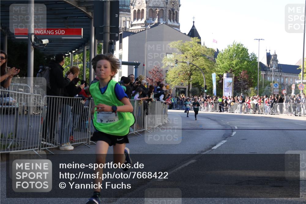 25.04.2025 - Das Zehntel Yannick Fuchs http://msf.ph/oto/7668422 26.04.2025 08:49:21 Ziel 1116, 1537, 1945, 2021, 2377, 2383, 2995 meine-sportfotos.de