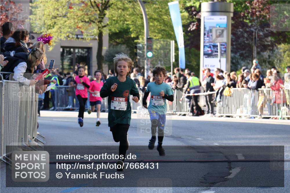 25.04.2025 - Das Zehntel Yannick Fuchs http://msf.ph/oto/7668431 26.04.2025 08:49:26 Ziel 1107, 2383, 2995, 3539, 3540 meine-sportfotos.de