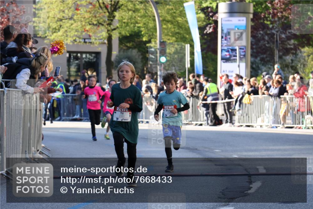 25.04.2025 - Das Zehntel Yannick Fuchs http://msf.ph/oto/7668433 26.04.2025 08:49:26 Ziel 1107, 2383, 2995, 3539, 3540 meine-sportfotos.de