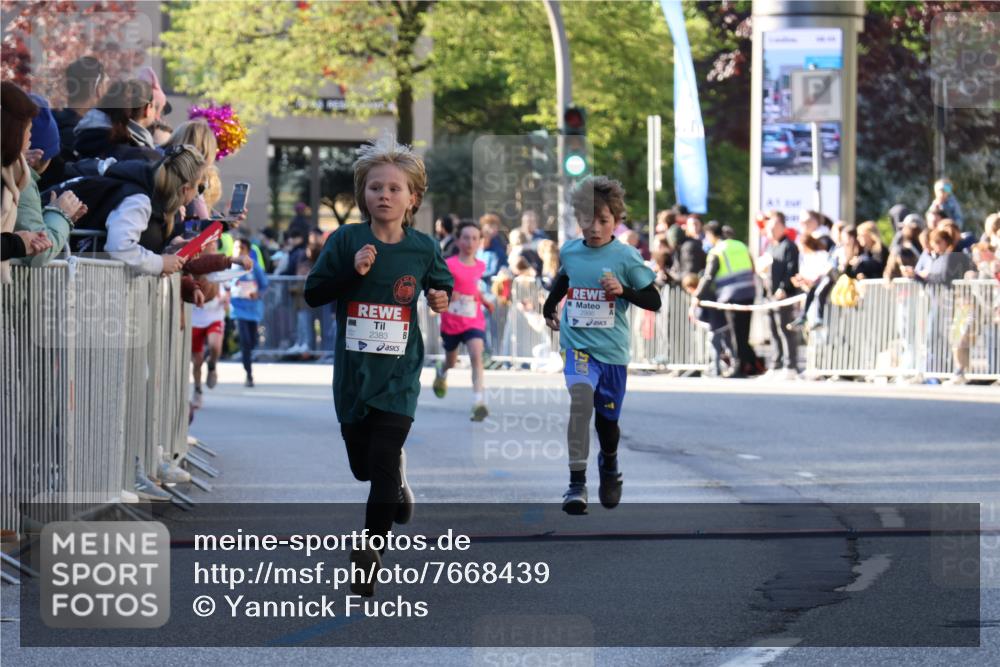 25.04.2025 - Das Zehntel Yannick Fuchs http://msf.ph/oto/7668439 26.04.2025 08:49:26 Ziel 1107, 2383, 2995, 3539, 3540 meine-sportfotos.de