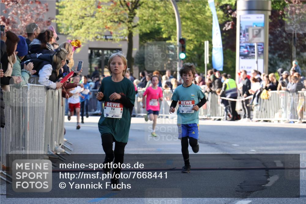 25.04.2025 - Das Zehntel Yannick Fuchs http://msf.ph/oto/7668441 26.04.2025 08:49:26 Ziel 1107, 2383, 2995, 3539, 3540 meine-sportfotos.de