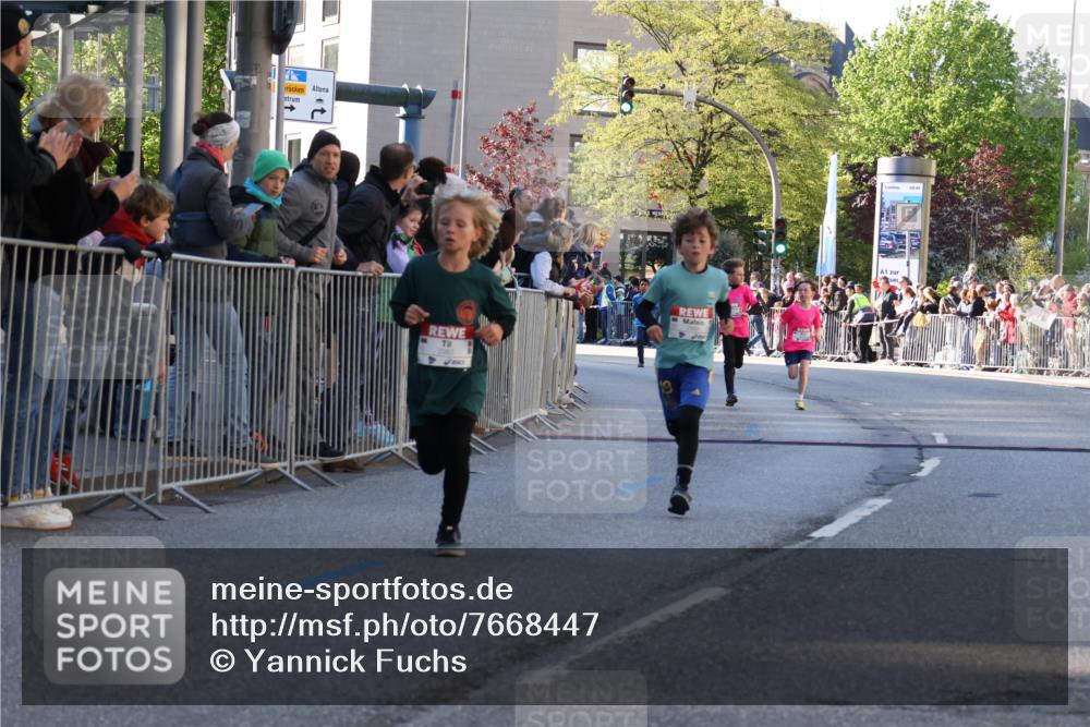 25.04.2025 - Das Zehntel Yannick Fuchs http://msf.ph/oto/7668447 26.04.2025 08:49:28 Ziel 1107, 1131, 2014, 2383, 2995, 3539, 3540 meine-sportfotos.de
