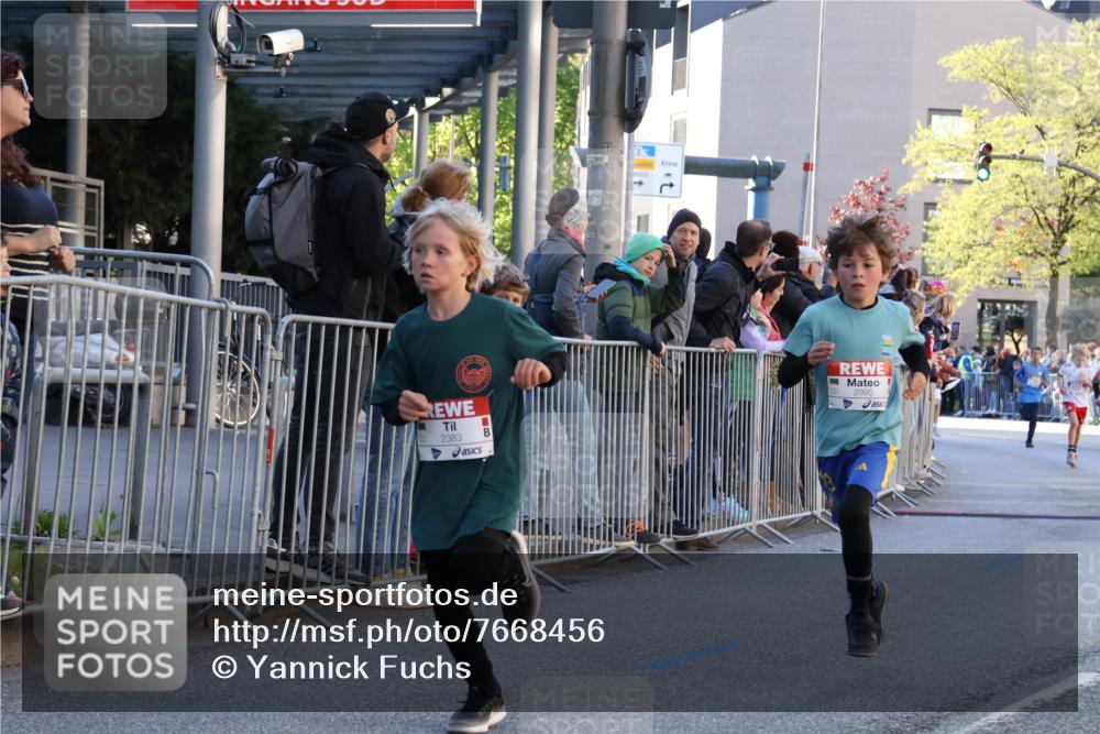 25.04.2025 - Das Zehntel Yannick Fuchs http://msf.ph/oto/7668456 26.04.2025 08:49:29 Ziel 1107, 1131, 2014, 2383, 2995, 3539, 3540 meine-sportfotos.de