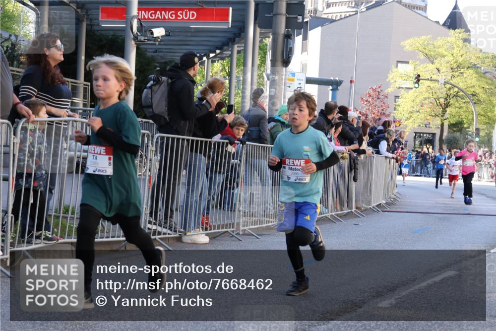 25.04.2025 - Das Zehntel Yannick Fuchs http://msf.ph/oto/7668462 26.04.2025 08:49:30 Ziel 1107, 1131, 2014, 2383, 2995, 3539, 3540 meine-sportfotos.de
