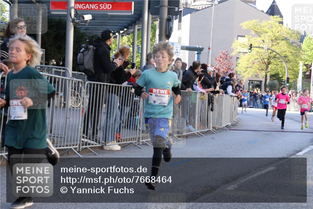 25.04.2025 - Das Zehntel Yannick Fuchs http://msf.ph/oto/7668464 26.04.2025 08:49:30 Ziel 1107, 1131, 2014, 2383, 2995, 3539, 3540 meine-sportfotos.de