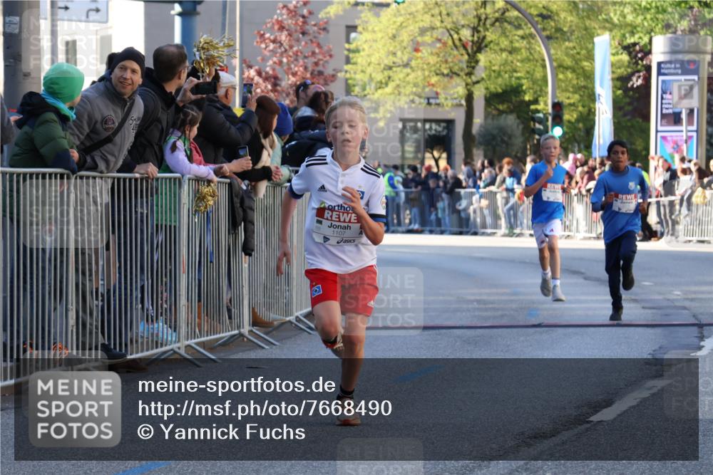 25.04.2025 - Das Zehntel Yannick Fuchs http://msf.ph/oto/7668490 26.04.2025 08:49:35 Ziel 1107, 1131, 2014, 2995, 3539, 3540 meine-sportfotos.de