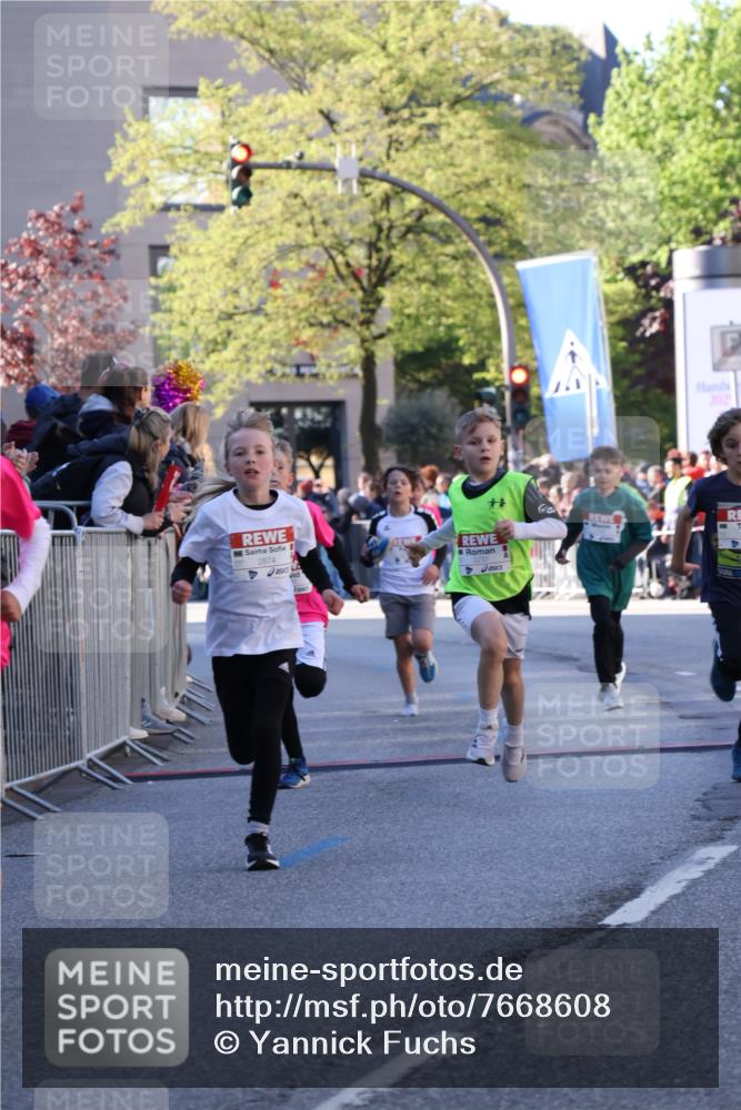 25.04.2025 - Das Zehntel Yannick Fuchs http://msf.ph/oto/7668608 26.04.2025 08:50:10 Ziel 1283, 2208, 2349, 2655, 2728, 2874, 3233, 3485, 3527, 3528 meine-sportfotos.de