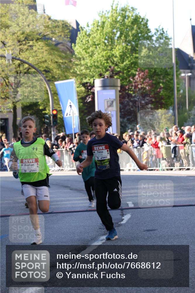 25.04.2025 - Das Zehntel Yannick Fuchs http://msf.ph/oto/7668612 26.04.2025 08:50:11 Ziel 1283, 2098, 2103, 2208, 2349, 2655, 2728, 2874, 3233, 3485, 3527, 3528 meine-sportfotos.de