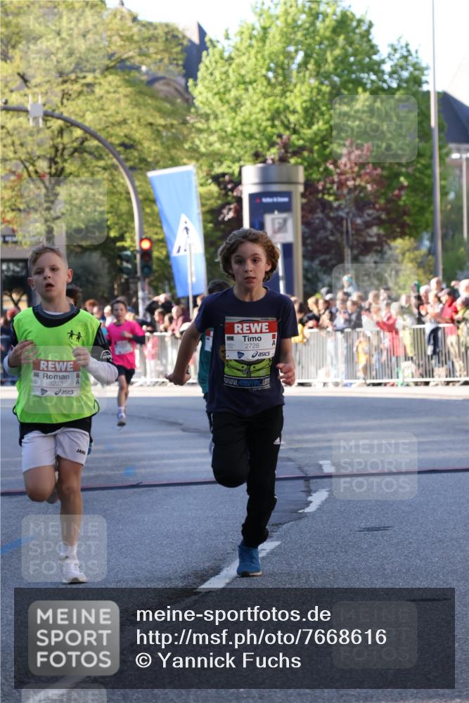 25.04.2025 - Das Zehntel Yannick Fuchs http://msf.ph/oto/7668616 26.04.2025 08:50:12 Ziel 1283, 2098, 2103, 2208, 2349, 2655, 2728, 2874, 3233, 3485, 3527, 3528 meine-sportfotos.de