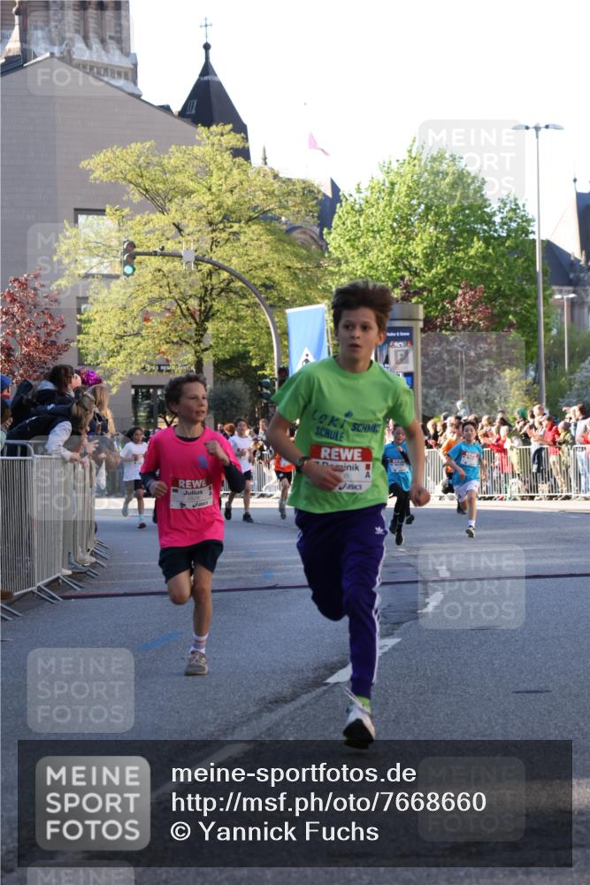25.04.2025 - Das Zehntel Yannick Fuchs http://msf.ph/oto/7668660 26.04.2025 08:50:17 Ziel 1283, 2098, 2103, 2208, 2349, 2397, 2492, 2517, 2728, 2800, 2849, 2855, 2874, 3233, 3445, 3527, 3528, 3774, 3812, 3872 meine-sportfotos.de