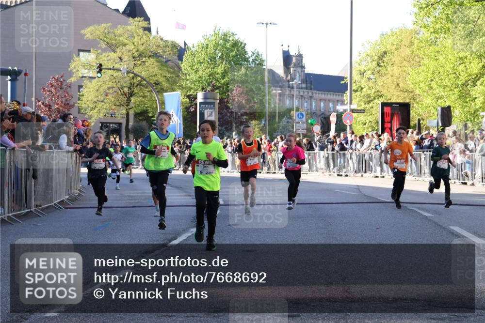 25.04.2025 - Das Zehntel Yannick Fuchs http://msf.ph/oto/7668692 26.04.2025 08:50:24 Ziel 1458, 1884, 2098, 2103, 2156, 2166, 2397, 2492, 2517, 2800, 2849, 2855, 3210, 3445, 3520, 3528, 3774, 3812, 3849, 3872 meine-sportfotos.de