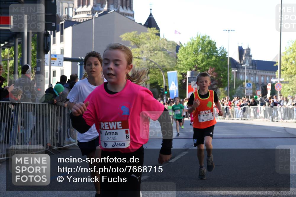 25.04.2025 - Das Zehntel Yannick Fuchs http://msf.ph/oto/7668715 26.04.2025 08:50:27 Ziel 1458, 1884, 2098, 2103, 2156, 2166, 2397, 2492, 2517, 2800, 2849, 2852, 2855, 2903, 2920, 2935, 3210, 3214, 3445, 3520, 3774, 3812, 3849, 3872 meine-sportfotos.de
