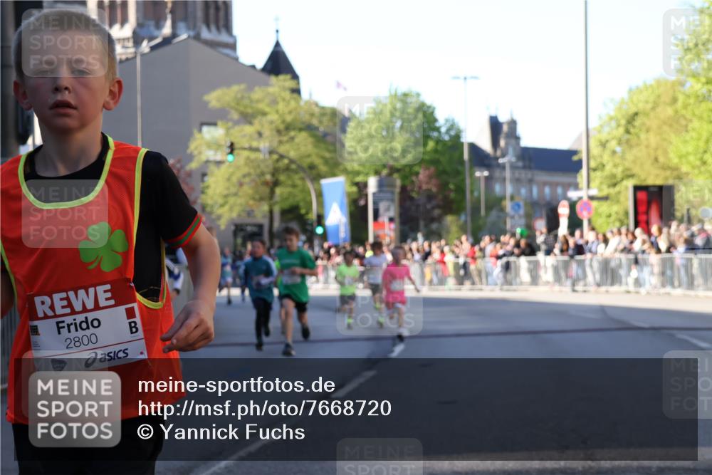 25.04.2025 - Das Zehntel Yannick Fuchs http://msf.ph/oto/7668720 26.04.2025 08:50:29 Ziel 1458, 1473, 1476, 1884, 2156, 2166, 2397, 2492, 2517, 2800, 2849, 2852, 2855, 2903, 2920, 2935, 3210, 3214, 3445, 3520, 3774, 3812, 3849, 3872 meine-sportfotos.de