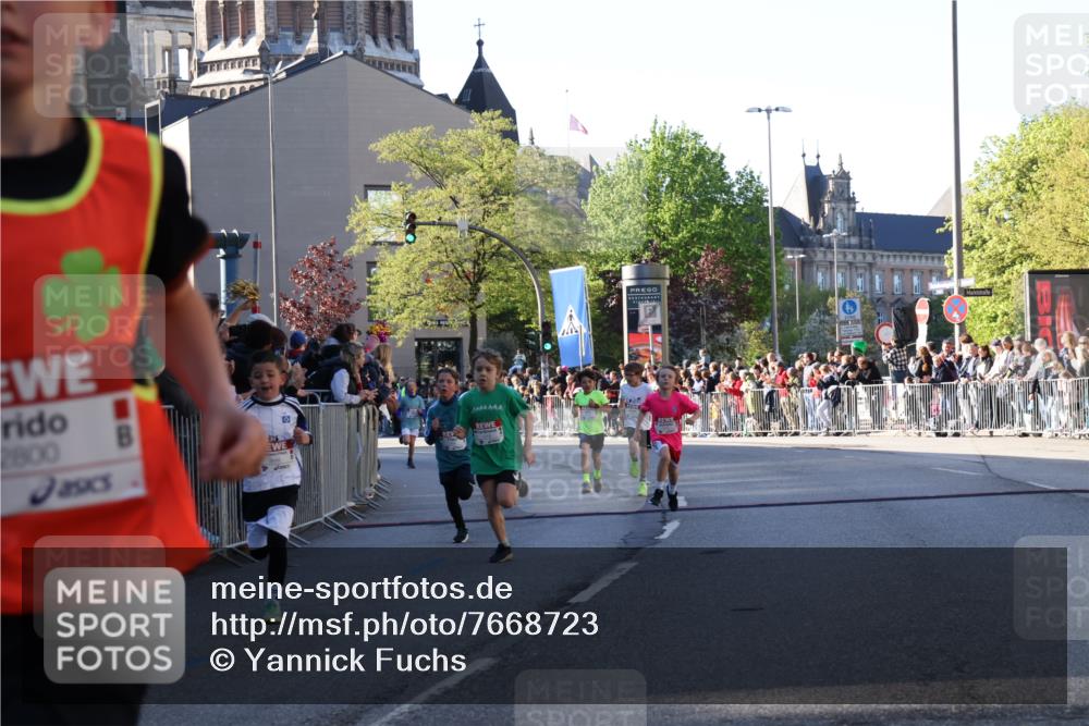 25.04.2025 - Das Zehntel Yannick Fuchs http://msf.ph/oto/7668723 26.04.2025 08:50:29 Ziel 1458, 1473, 1476, 1884, 2156, 2166, 2397, 2492, 2517, 2800, 2849, 2852, 2855, 2903, 2920, 2935, 3210, 3214, 3445, 3520, 3774, 3812, 3849, 3872 meine-sportfotos.de