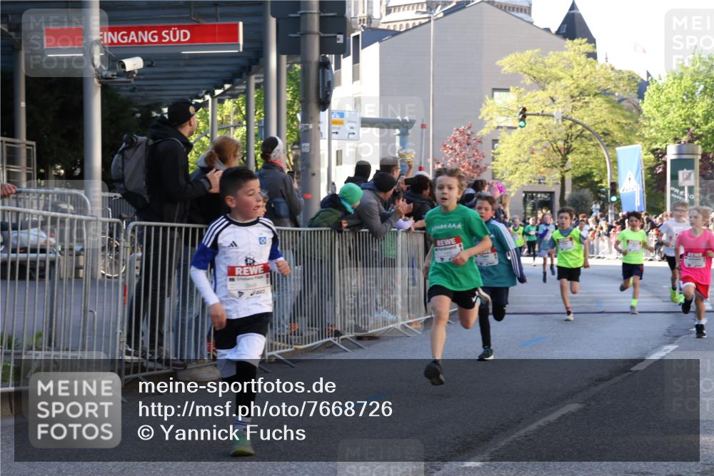 25.04.2025 - Das Zehntel Yannick Fuchs http://msf.ph/oto/7668726 26.04.2025 08:50:30 Ziel 1458, 1473, 1476, 1884, 2156, 2166, 2397, 2492, 2517, 2800, 2849, 2852, 2855, 2903, 2920, 2935, 3210, 3214, 3445, 3520, 3774, 3812, 3849, 3872 meine-sportfotos.de